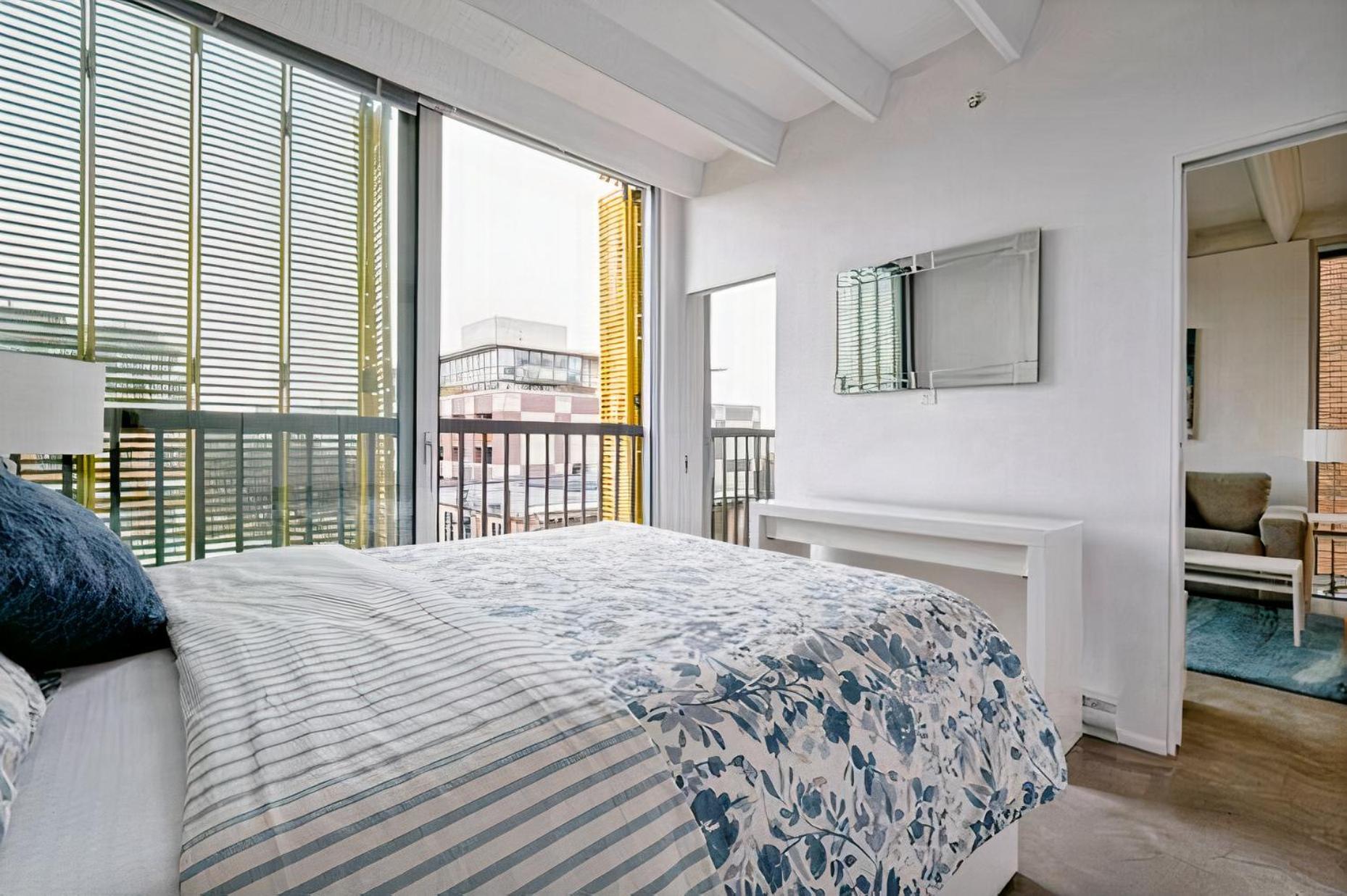 Modern, Bright & Central 1-Bed Downtown Apt Close To Rogers Arena Vancouver Exteriér fotografie
